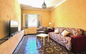 Smart TV - 2 bedroom beautiful apartment in Taggia (Taggia)