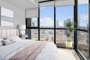 2 chambres, fer et planche à repasser, Wi-Fi gratuit, draps fournis