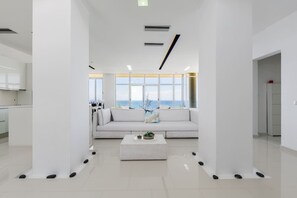 Maison, fumeur | 3 chambres