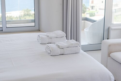Villa Belle Azure Amazing Sea Views in Dh rmi