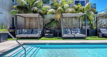 Gillis House 2BRDM, Pool, Gym, 2 Parking & Views!