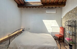 1 slaapkamer, reisbedje
