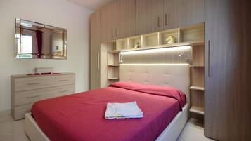 1 Schlafzimmer, Reisekinderbett, kostenloses WLAN, Bettwäsche