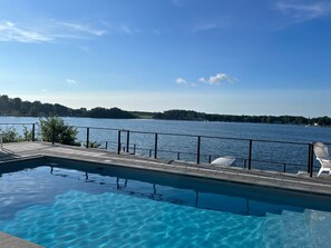 Piscine extérieure, piscine chauffée