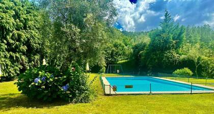 Quinta do Pomarinho - Quarto das Rosas - by Rowdhouses