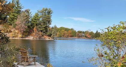 3 bedroom cottage on a 2 acre point on Cranberry Lake!