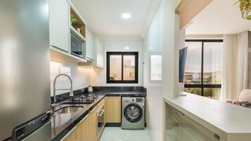 Appartement de base | Cuisine privée | Vaisselle et ustensiles