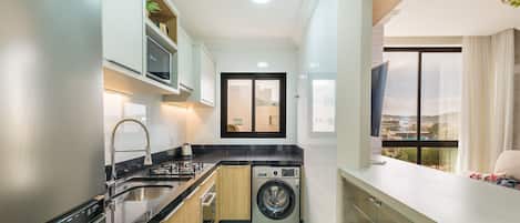 Basic Apartment | Private kitchen | Cookware/dishes/utensils