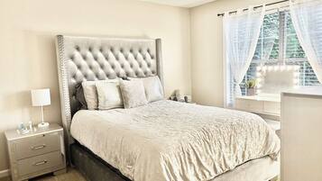 5 chambres, bureau, fer et planche à repasser, Wi-Fi gratuit