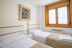 1 camera, ferro/asse da stiro, Wi-Fi gratuito, lenzuola