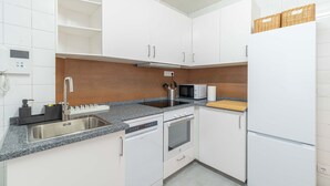 Fridge, microwave, oven, toaster - Balaidos (Vigo)