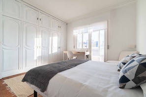 3 habitaciones, tabla de planchar con plancha y wifi gratis