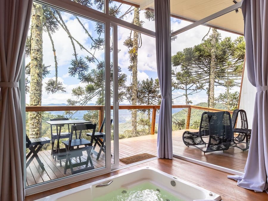 Basic Cabin | Interior