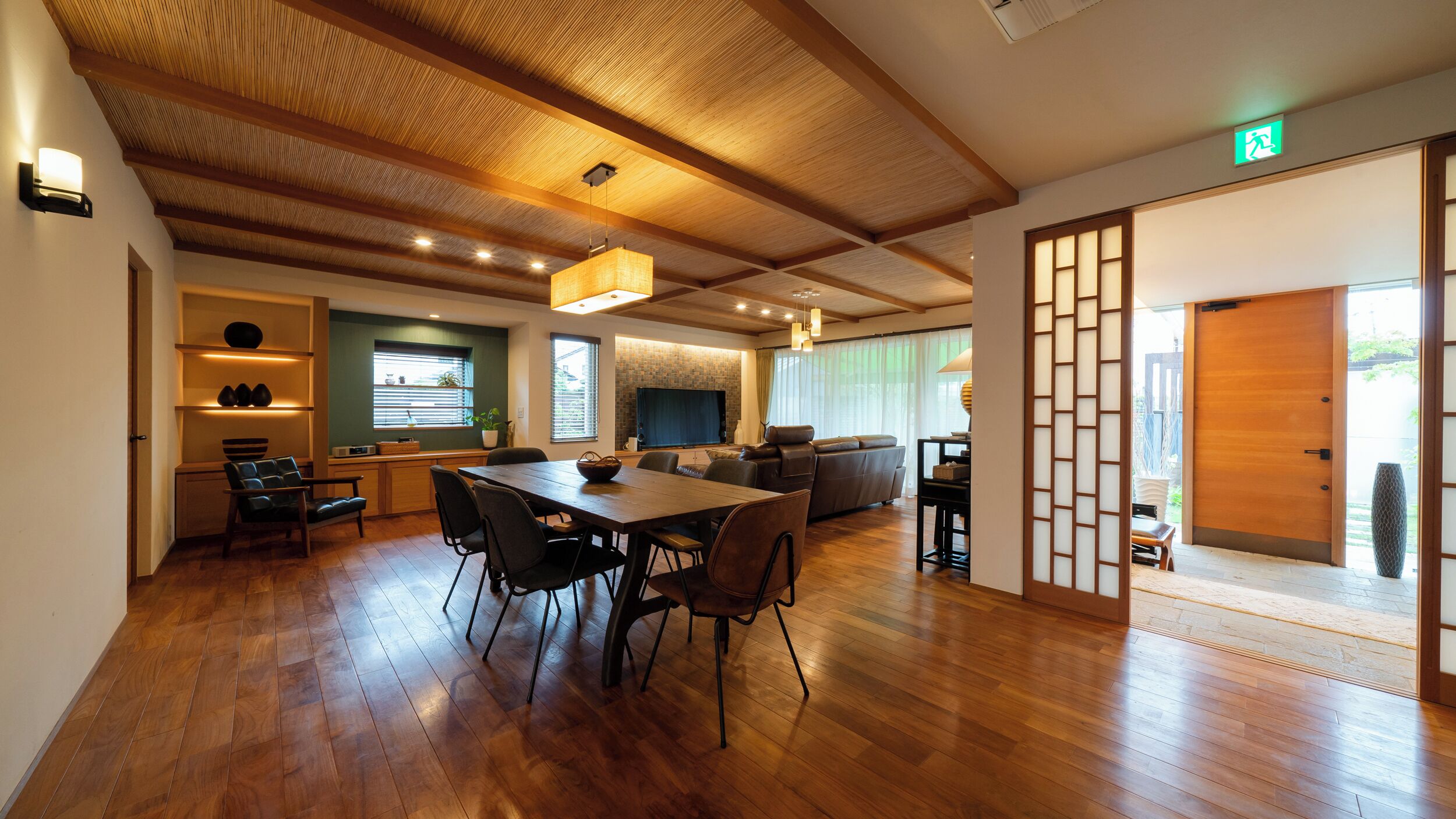 Villa, Garden View | Living area | Flat-screen TV