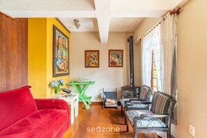 Basic Chalet | Interior