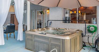 Spacious 4-bedroom house with WiFi and AC in fantastic Chandler