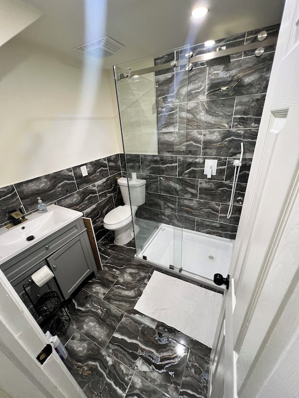 Jabón y papel de baño