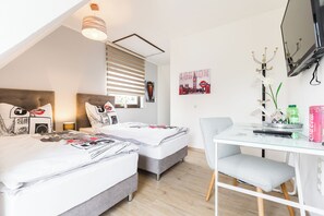 Double Room | Iron/ironing board, free WiFi - MY Messe & Business Home Refrath  (Bergisch Gladbach)