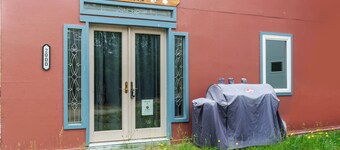 Rustic Retreat Under the Stars - Quiet, Cozy, & Woodsy - high speed WIFI