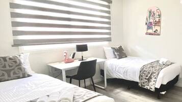 1 chambre, bureau, fer et planche à repasser, Wi-Fi