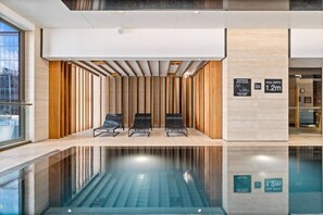 Spa - Chic 1BR Apartment in Melbourne CBD | Stunning City Views, Near Chinatown & State Library (Melbourne)