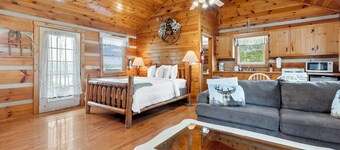 Hillside Hideout Log Cabin For 2!  Cabin 10