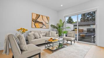 Smart TV, lareira, videogames, pebolim