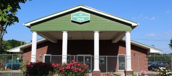 Apple Annies Inn