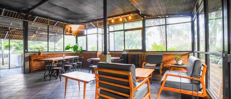 Cafe