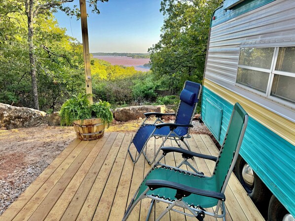 Terrace/patio - Vintage Camping at Keystone Lake: Boat Rental, Hiking, Campfire, Serene Outdoors (Osage)