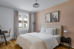 1 chambre, fer et planche à repasser, Wi-Fi, literie fournie