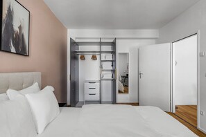 1 chambre, fer et planche à repasser, Wi-Fi, draps fournis