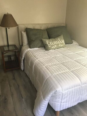 2 bedrooms, WiFi, bed sheets