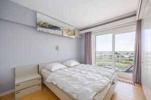 Apartment | 2 bedrooms - Charming Apartment With sea View and Parking Space (Middelkerke)