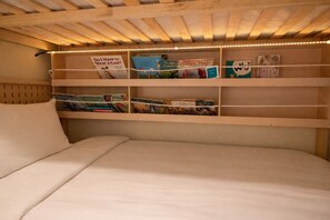 1 bedroom, in-room safe, desk, iron/ironing board