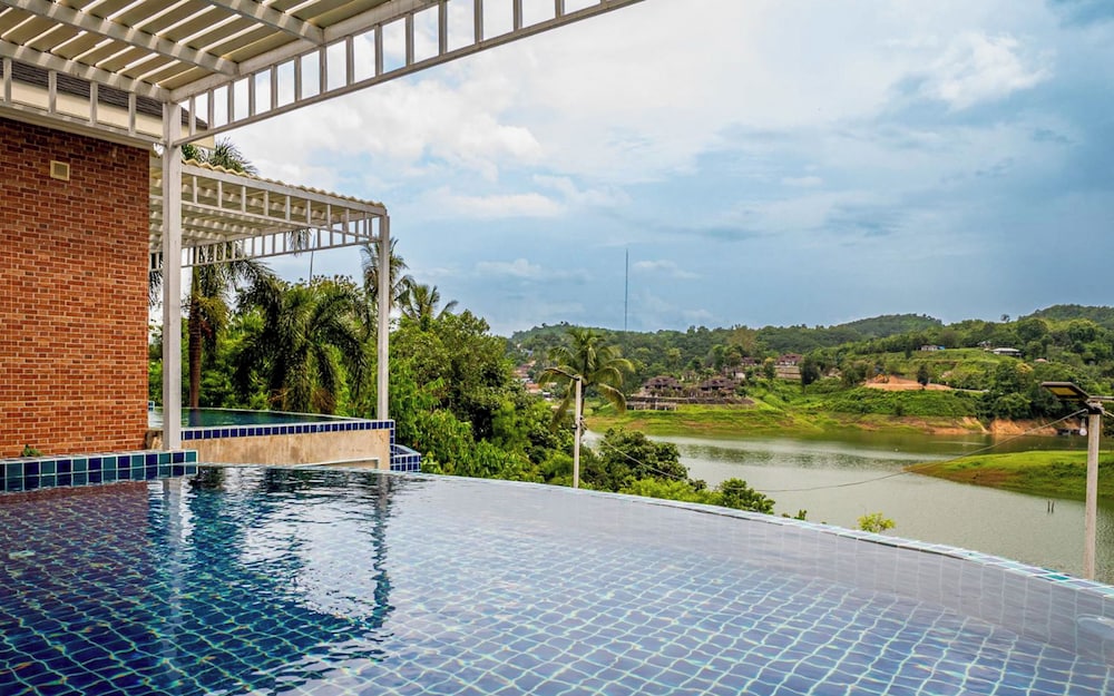 Sam Prasob Resort by null