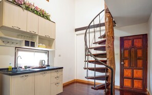 Villa, 3 Schlafzimmer | Verdunkelungsvorhänge, kostenloses WLAN, Bettwäsche