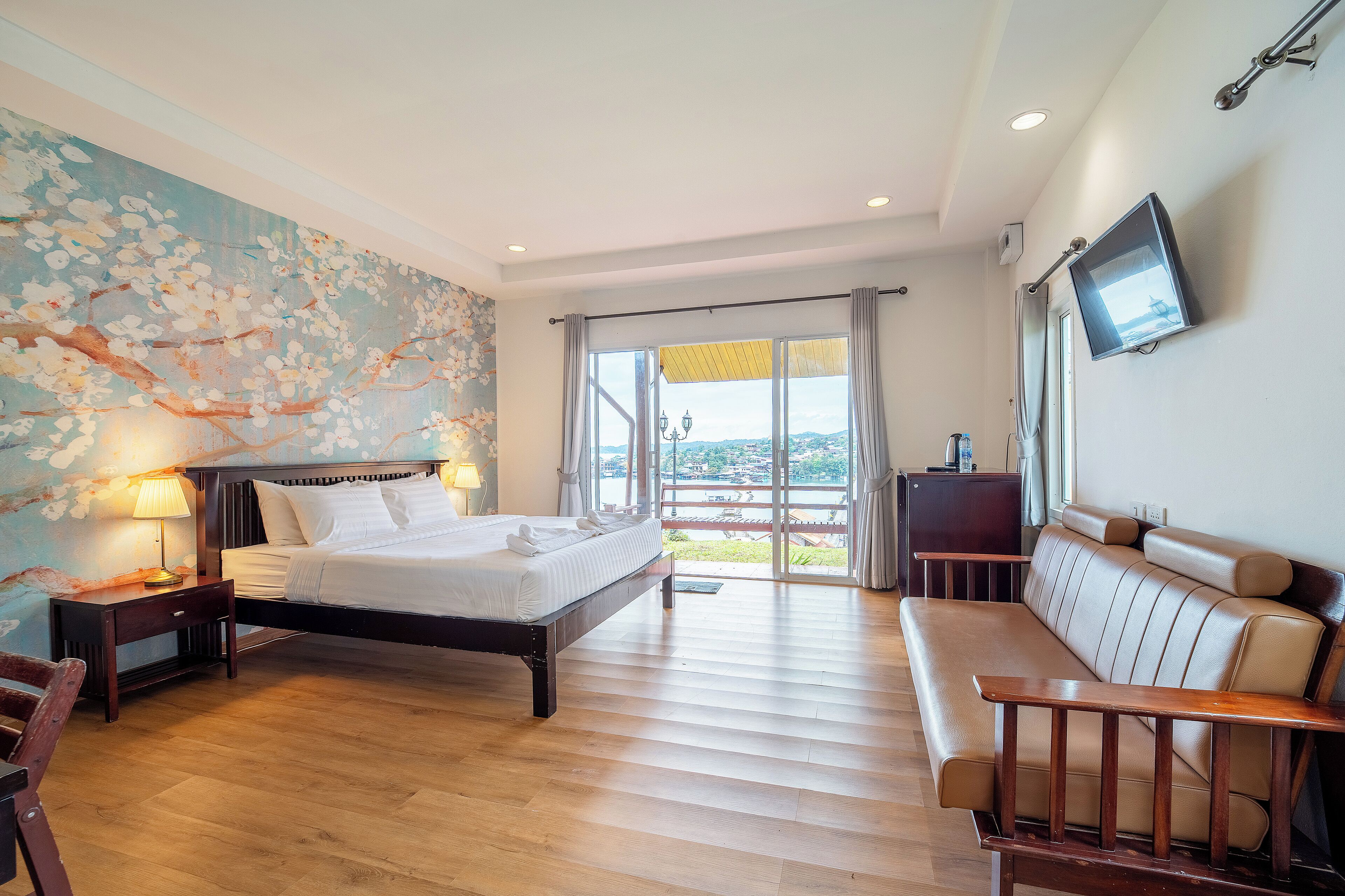 Grand Deluxe Double Room | Verdunkelungsvorhänge, kostenloses WLAN, Bettwäsche