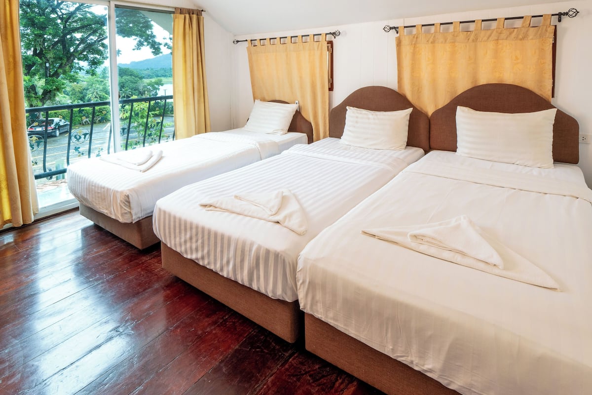 Villa, 3 Schlafzimmer | Verdunkelungsvorhänge, kostenloses WLAN, Bettwäsche