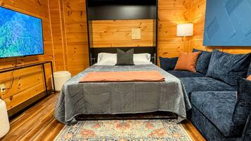 2 bedrooms, desk, iron/ironing board, travel cot