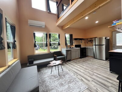 The Westport Pearl, a cozy, quiet neighborhood. Like bringing the outdoors in.