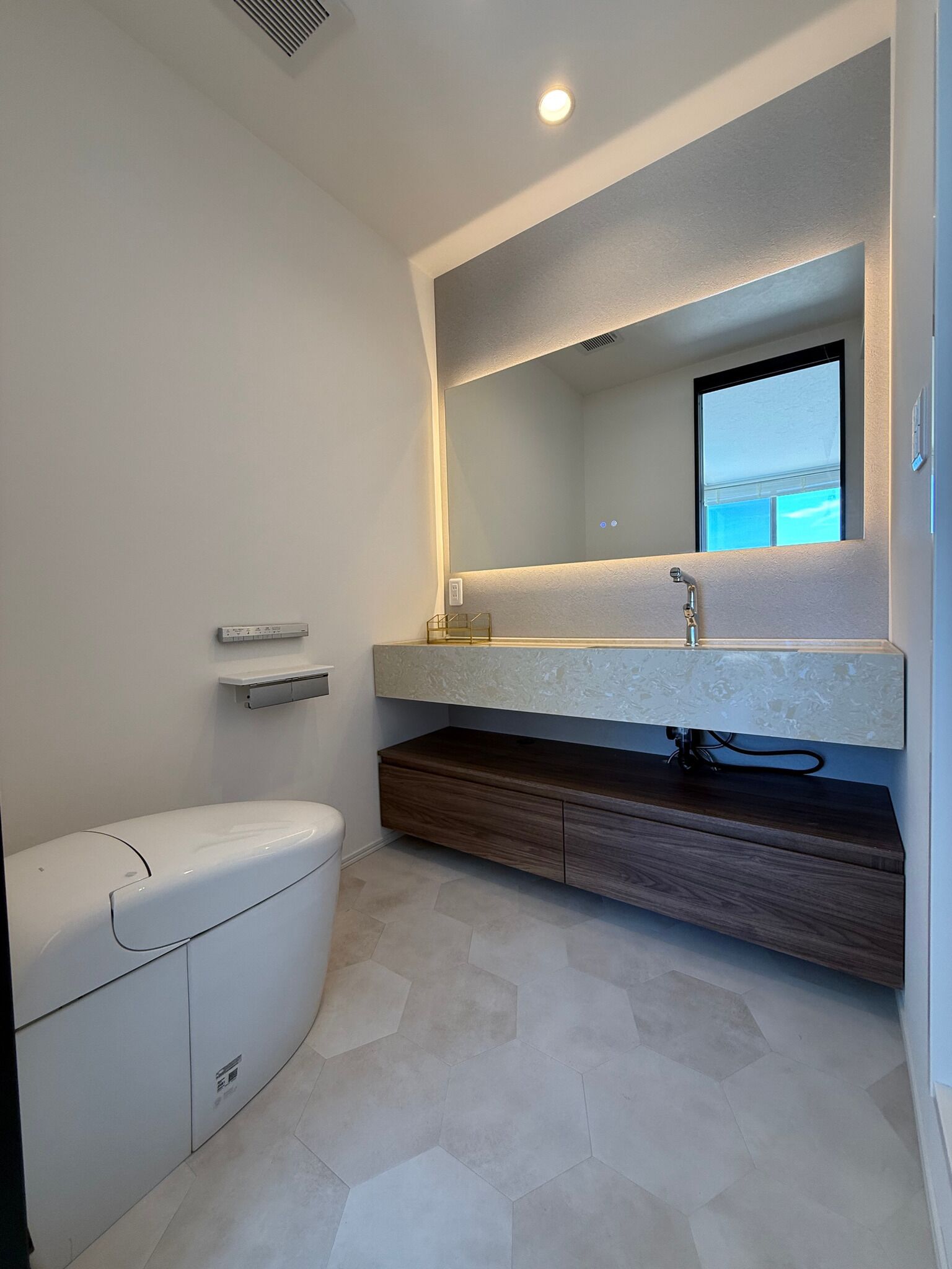 風筒、提供毛巾