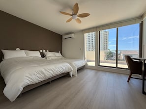 3 slaapkamers, een bureau, een strijkplank/strijkijzer, gratis wifi