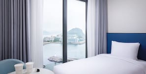 Deluxe Twin Room, Sea View | In-room safe, blackout drapes, free WiFi, wheelchair access