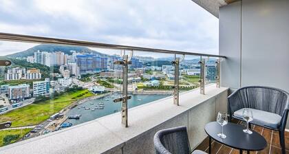 Citadines Connect Hotel Hari Busan