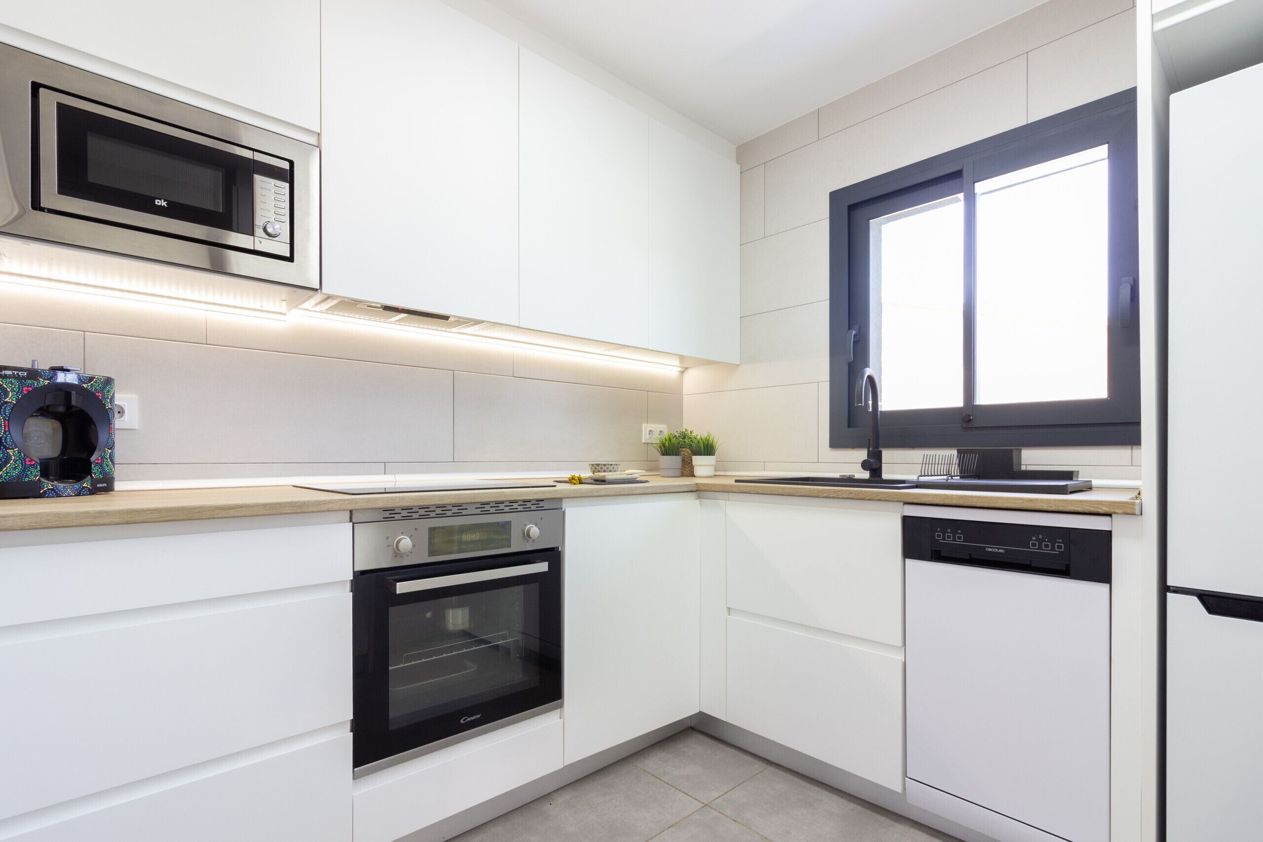 Fridge, microwave, oven, dishwasher