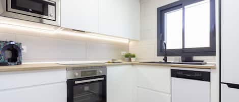 Fridge, microwave, oven, dishwasher