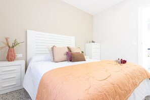 3 habitaciones, tabla de planchar con plancha y wifi gratis 
