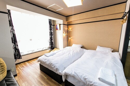 Within walking distance to Sakae area 2 minutes w / Nagoya Aichi