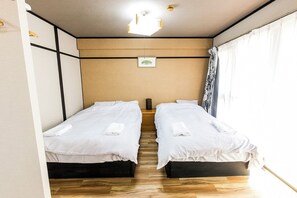 1 quarto, escrivaninha, Wi-Fi de cortesia, roupa de cama